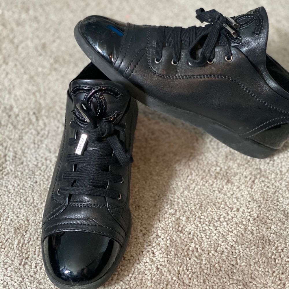 Sneakers - Picture 2 of 3